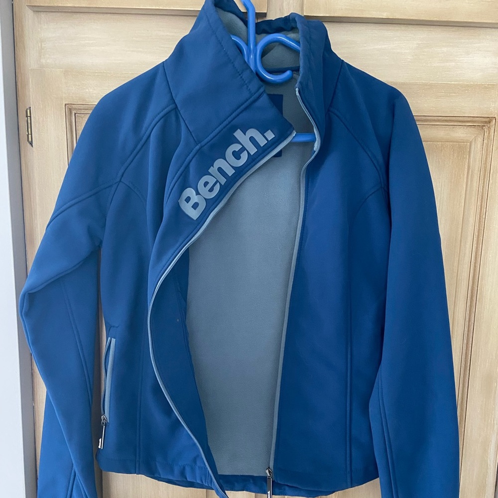 Women size Large BENCH jacket